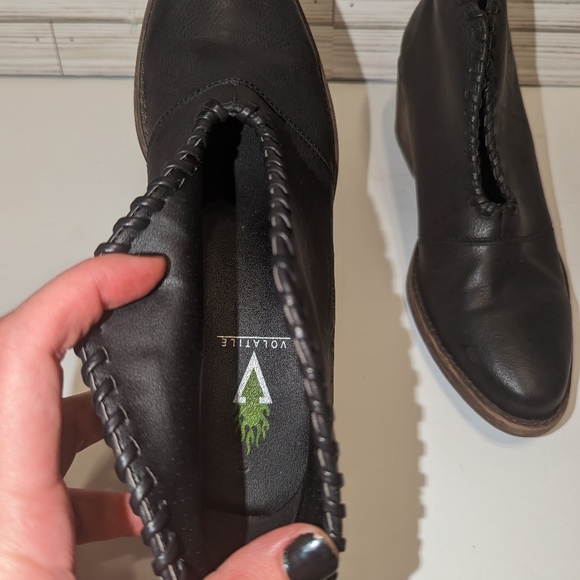 Volatile ankle boots - Picture 5 of 7